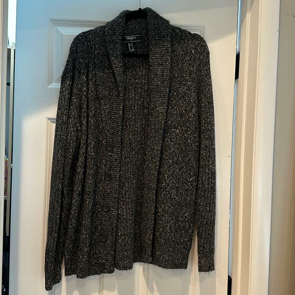 Forever 21 sweater size small buttons up